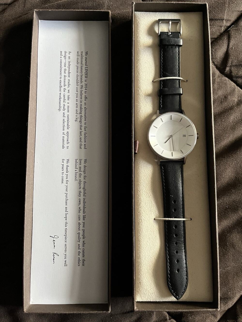 Linjer Model 40 Minimalist Watch Swiss Quartz Sapphire Crystal Black Leather Box